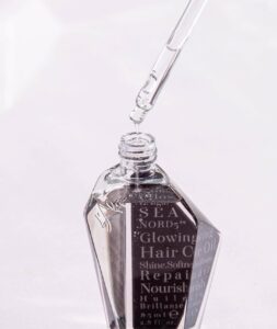 Ulei L'Alga SeaNord5 Glowing Oil strălucire , hidratare și protecție termică 85ml Ulei L'Alga SeaNord5 Glowing Oil strălucire , hidratare și protecție termică 85ml