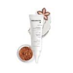 CUTIS PURA exfoliant profesional cu argilă roșie pentru scalp și față. Reduce mătreața, seboreea și excesul de sebum. Medavita, 75 ml.