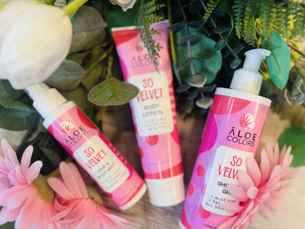 Velvet Set 3 produse : lotiune corp + spray par si corp 150 ml gel dus 250 ml