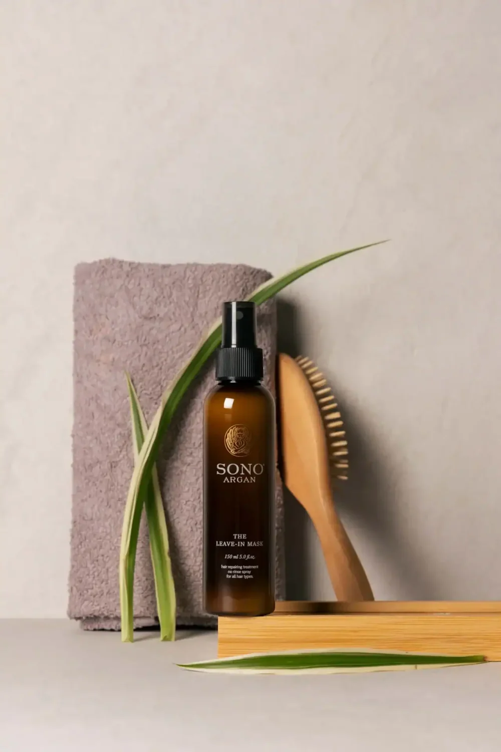 Set Sono Argan&Gold! Masca de păr The Deep și leave-in-ul oferă regenerare, hidratare intensă și protecție UV. Cumpără acum!