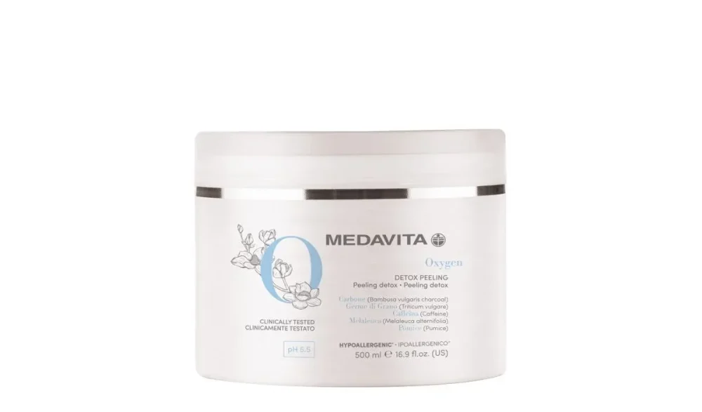 peeling-pentru-detoxifiere-cu-efect-regenerant-150ml-367278 Peeling detox 500 ml MEDAVITA OXYGEN curăță în profunzime scalpul, elimină sebumul și impuritățile, revitalizând rădăcina firului de păr.